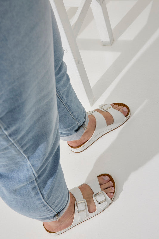 H-width sandals for wide feet - Hibiscus model