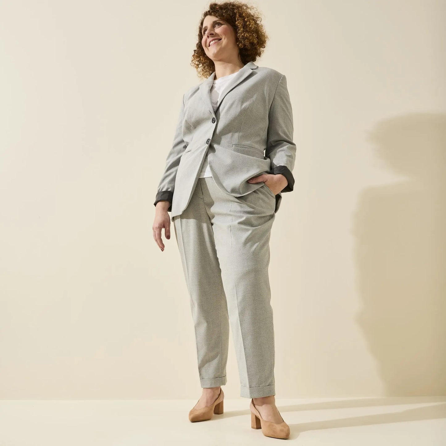 Sandales à talons réglables à bout large, modèle H - Lea