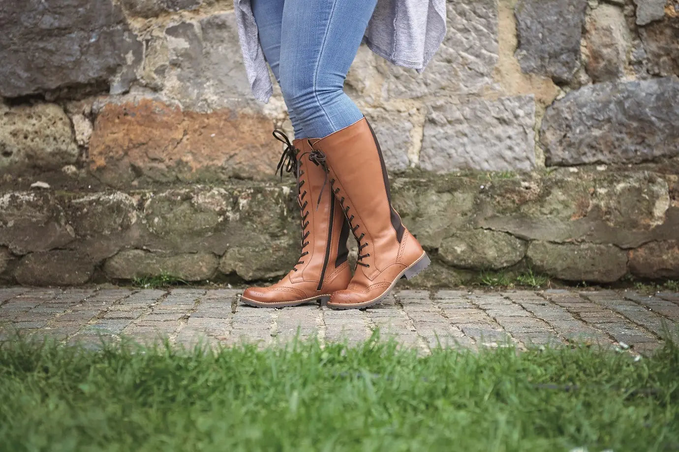 XL wide calf boots - Model Lola