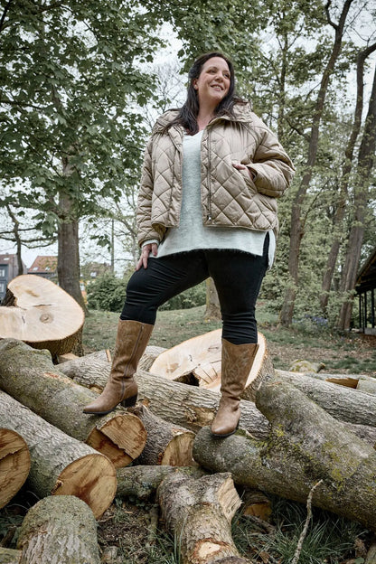 2XL laarzen met brede kuit - model Irina